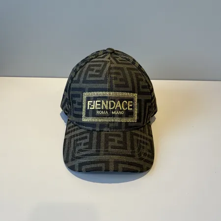 フェンディ 帽子