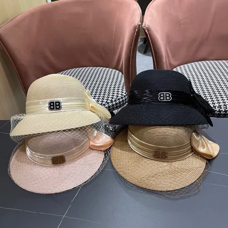 バレンシアガ 帽子