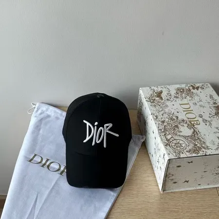 ディオール 帽子