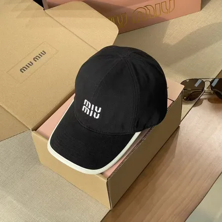 ミュウミュウ 帽子