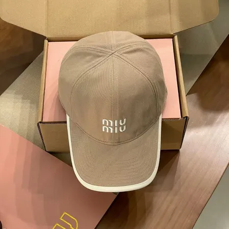 ミュウミュウ 帽子