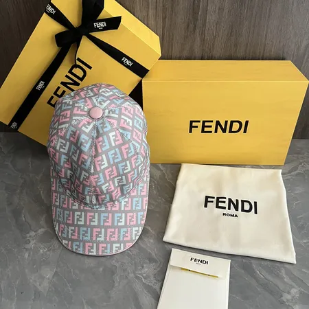 フェンディ 帽子