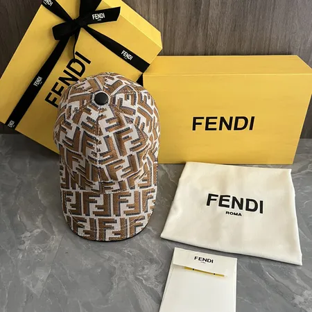 フェンディ 帽子