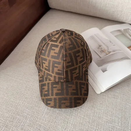 フェンディ 帽子