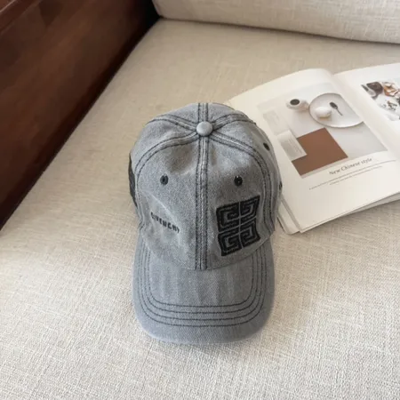 ジバンシィ 帽子