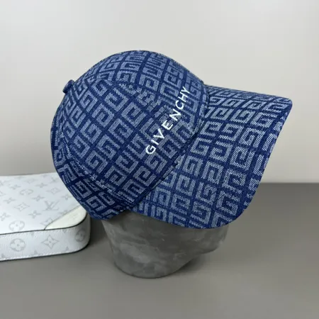 ジバンシィ 帽子