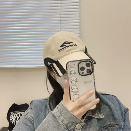 バレンシアガ 帽子