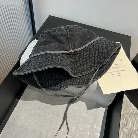 バーバリー ス 帽子