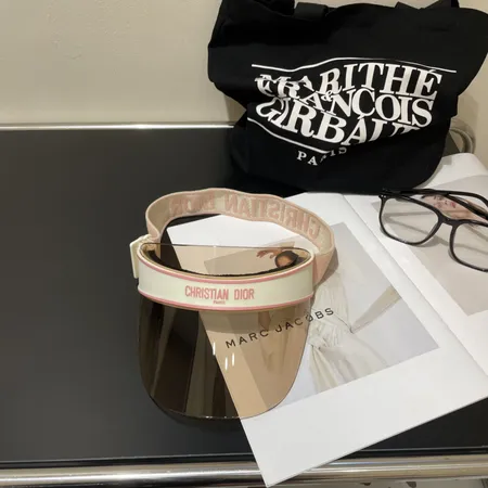 ディオール 帽子