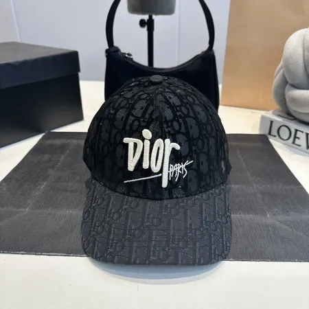 ディオール 帽子