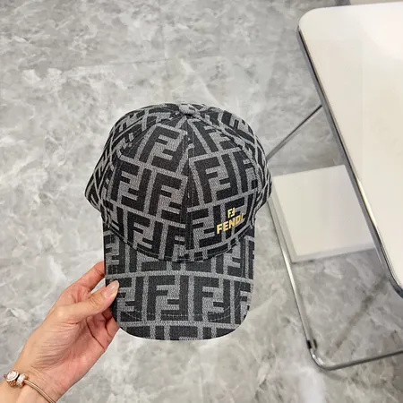 フェンディ 帽子