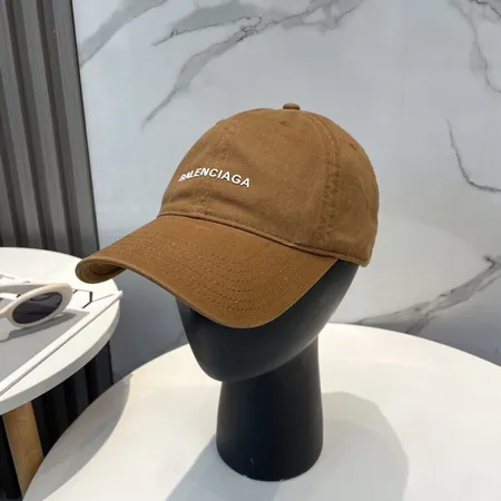 バレンシアガ 帽子