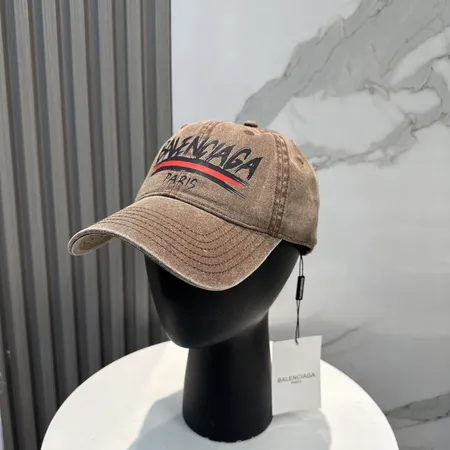 バレンシアガ 帽子