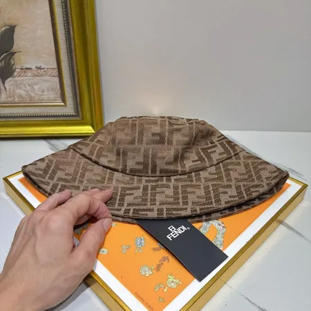 フェンディ 帽子