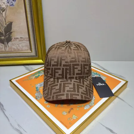 フェンディ 帽子