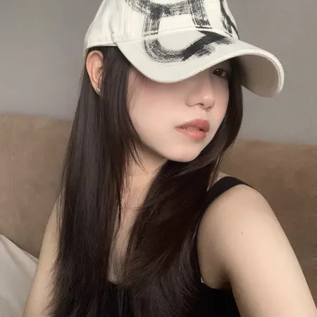 バレンシアガ 帽子