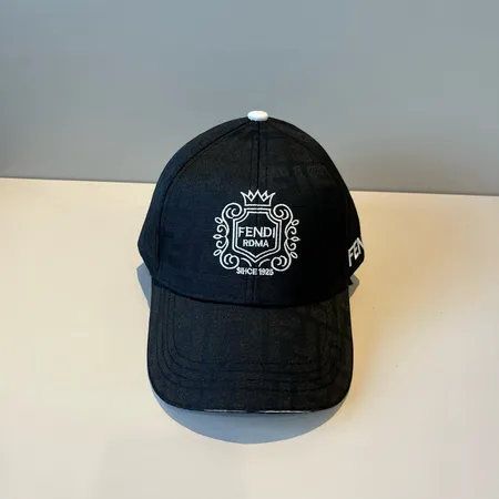 フェンディ 帽子