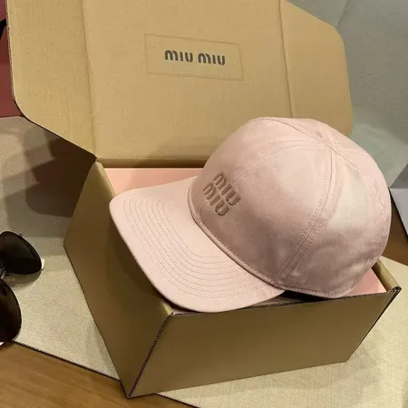 ヴァレンティノ 帽子