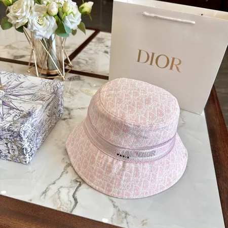 ディオール 帽子