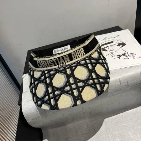 ディオール 帽子