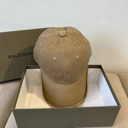 バレンシアガ 帽子