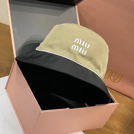 ミュウミュウ 帽子