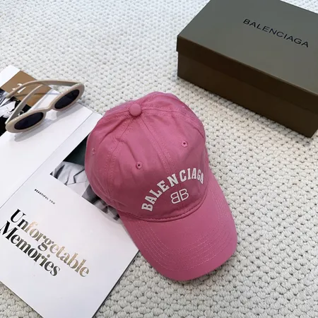 バレンシアガ 帽子