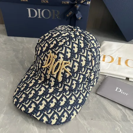 ディオール 帽子