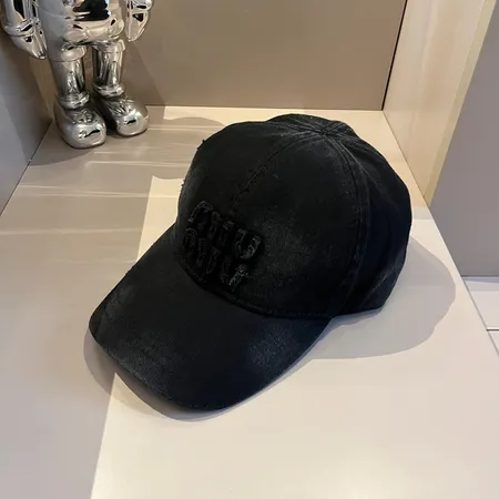 ヴァレンティノ 帽子