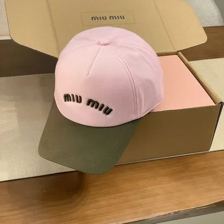 ヴァレンティノ 帽子