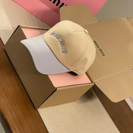 ミュウミュウ 帽子