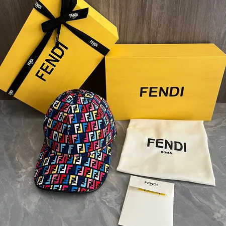 フェンディ 帽子