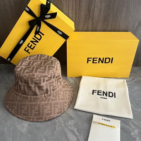 フェンディ 帽子