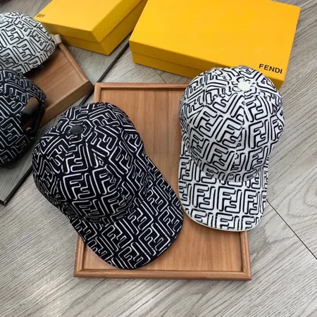 フェンディ 帽子