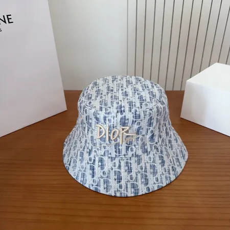 ディオール 帽子