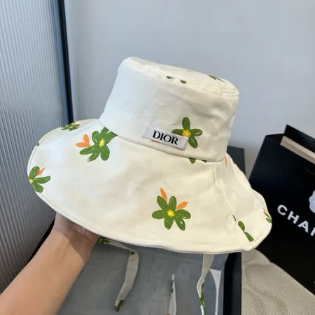 ディオール 帽子