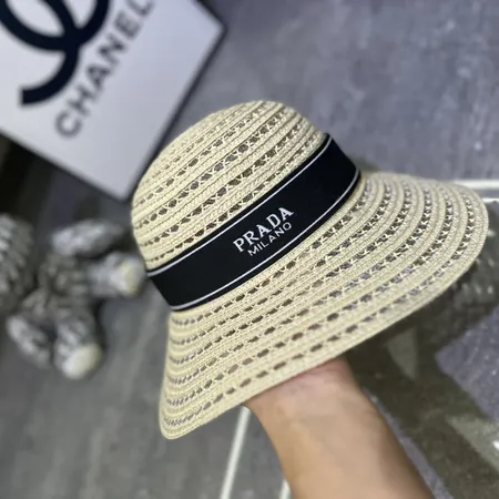 プラダ 帽子