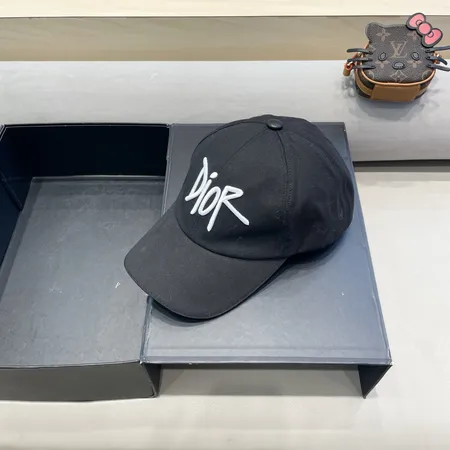 ディオール 帽子