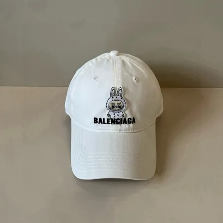 バレンシアガ 帽子