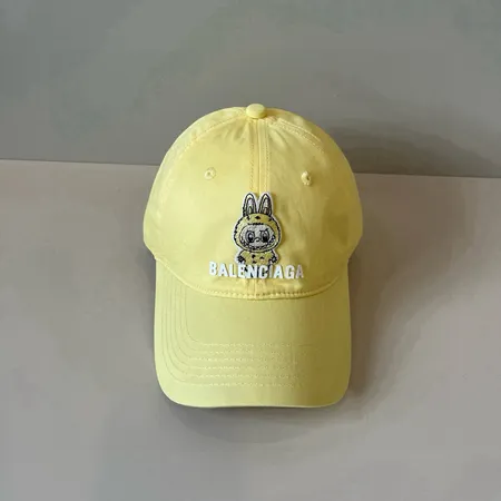 バレンシアガ 帽子