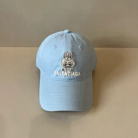 バレンシアガ 帽子