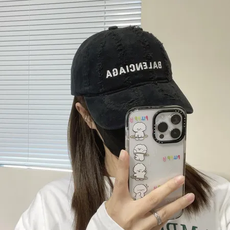 バレンシアガ 帽子