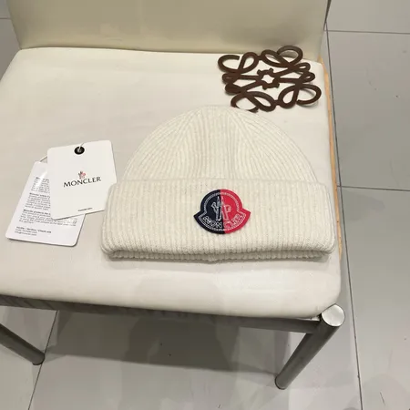 ミュウミュウ 帽子