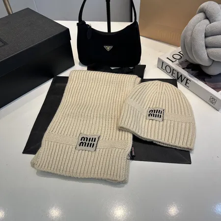 ミュウミュウ 帽子