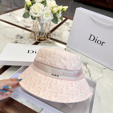 ディオール 帽子