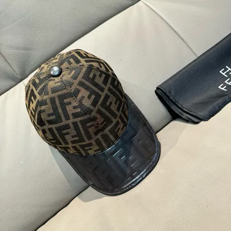 フェンディ 帽子
