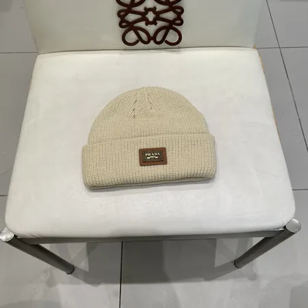 プラダ 帽子