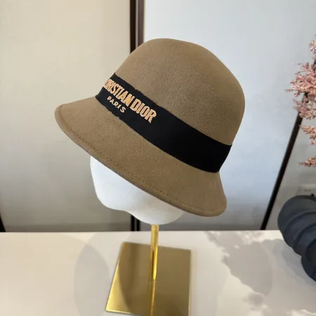 ディオール 帽子