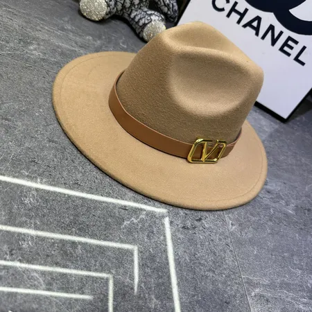 ヴァレンティノ 帽子