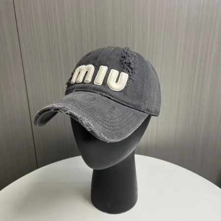 ミュウミュウ 帽子